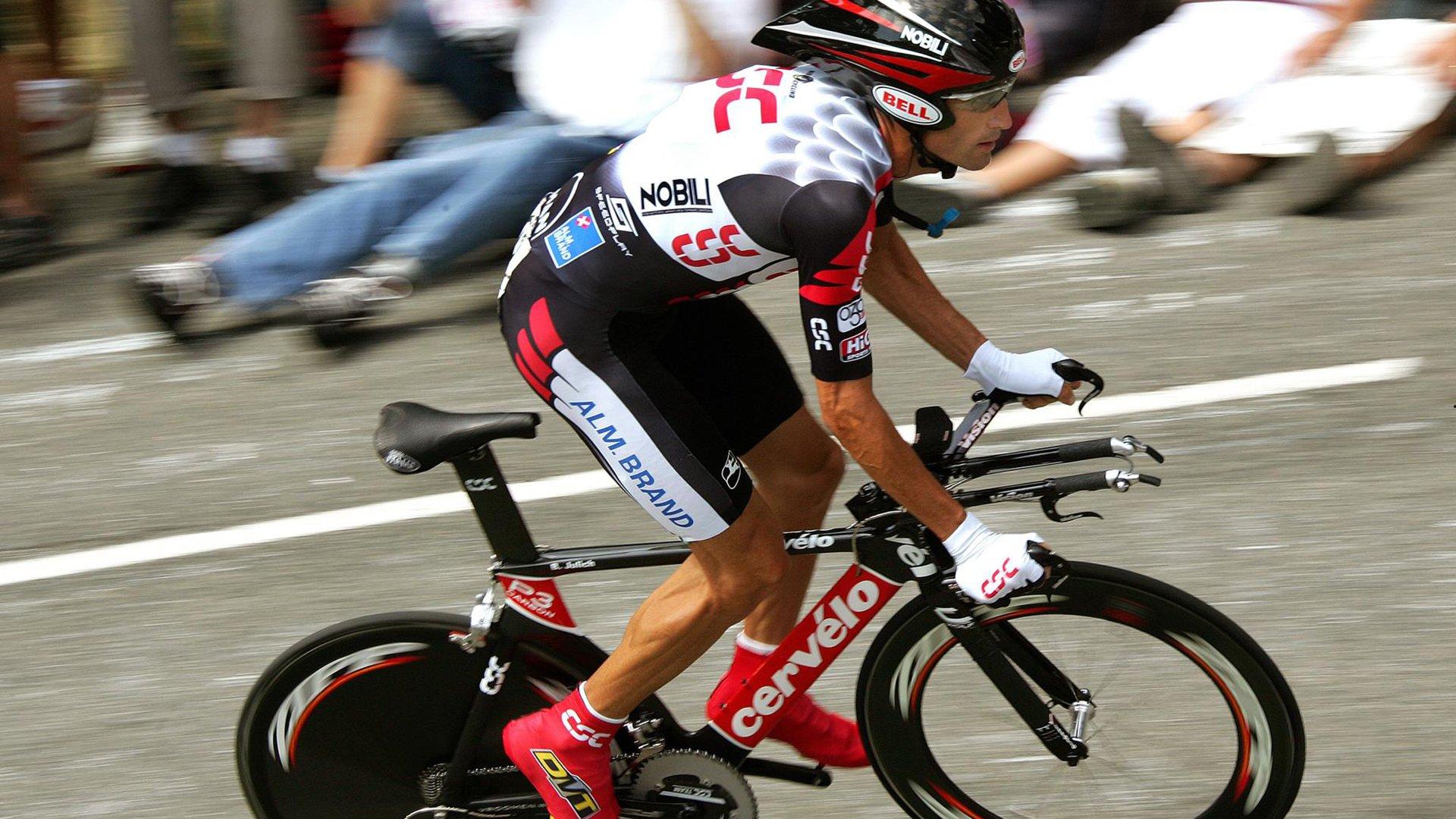 历史八大MVP评选争议,张伯伦逆天数据为何仍无缘?