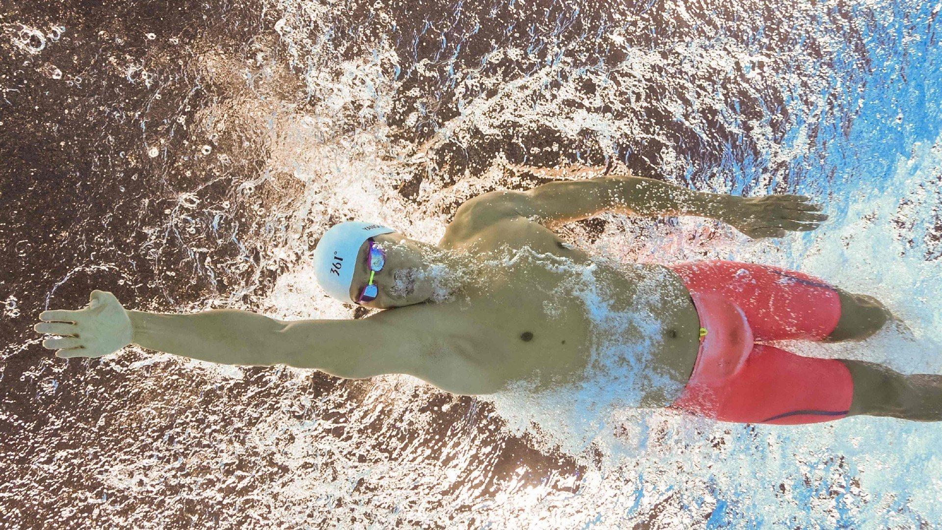 新生代控卫风暴再起,特雷·杨复刻库里传奇,76人防线溃败显无奈